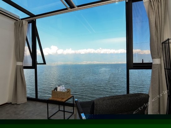 荷月（海景大床房）