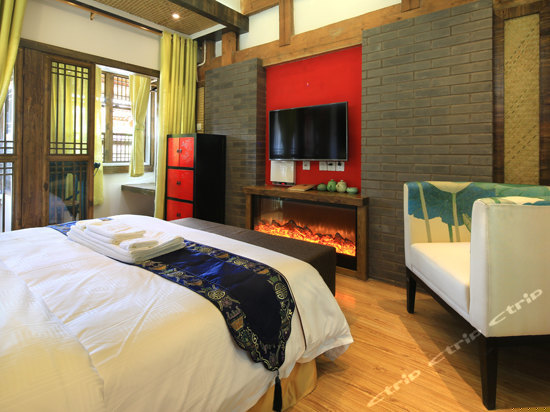 瑾兰豪华山景房