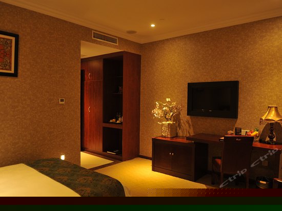 普通大床房（无窗）