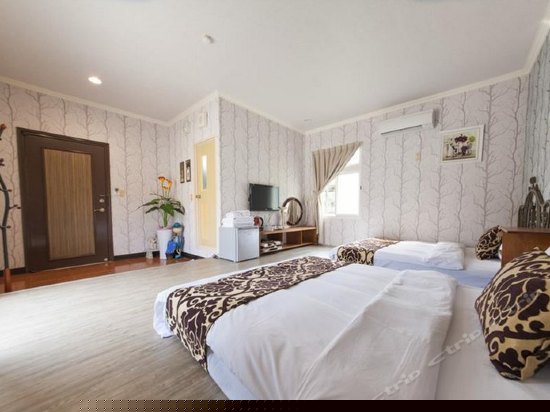 南湾湖畔标准四人房