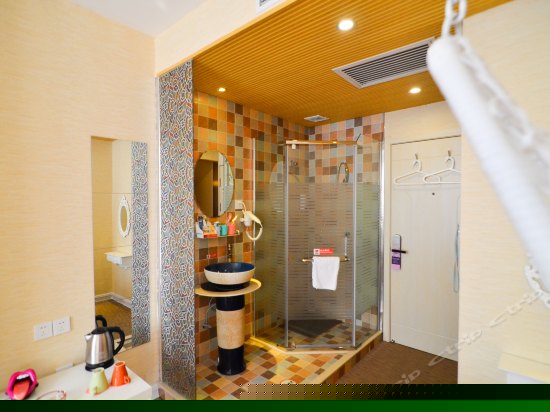 激情主题水床房(无窗)