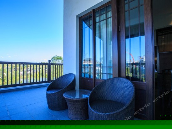 山景露台大床房