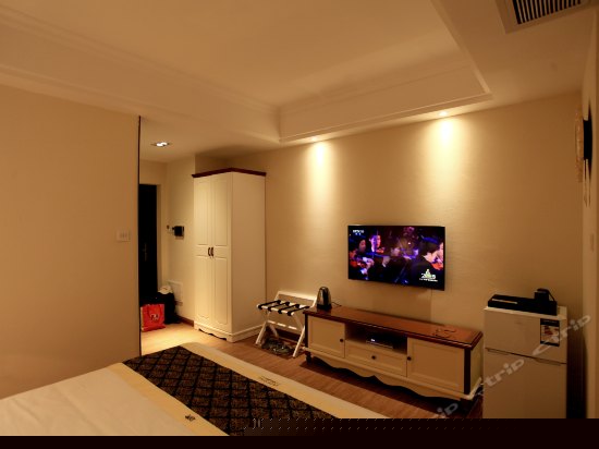 高级商务大床房