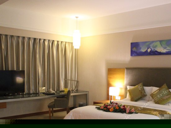 豪华商务大床间