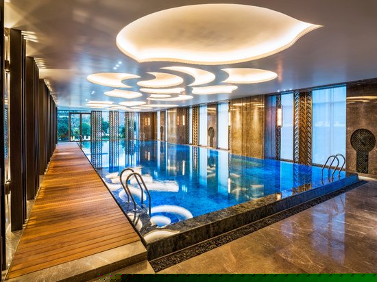 室内游泳池