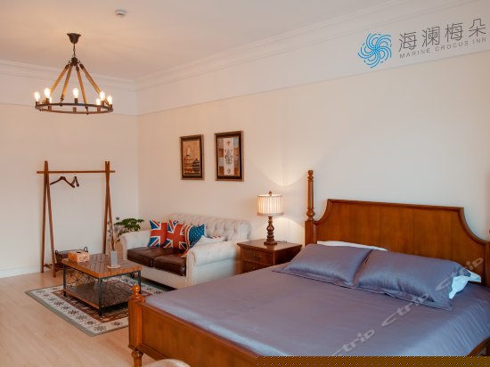 观山美景大床房