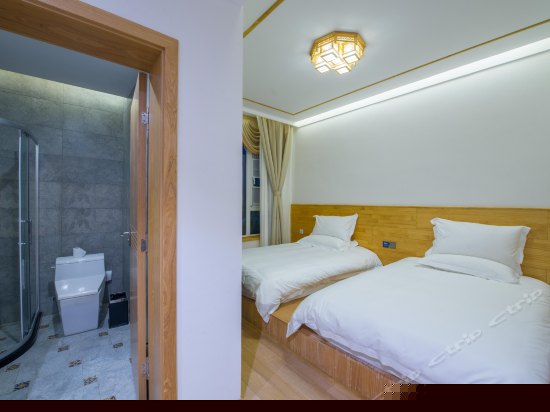 榻榻米侧海景标准房