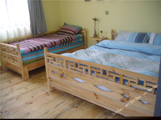 温馨记忆家庭房