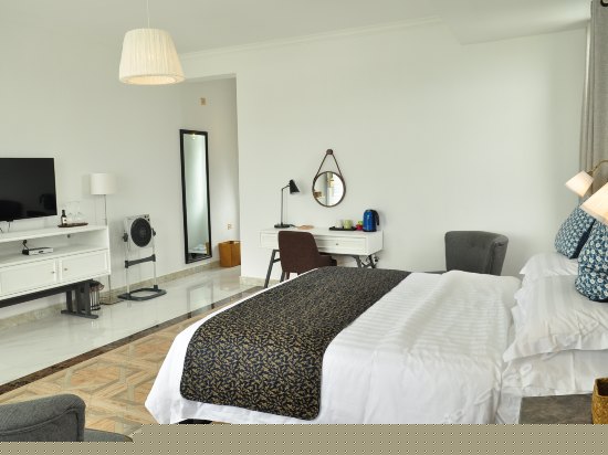 豪华海景山景超大露台大床房