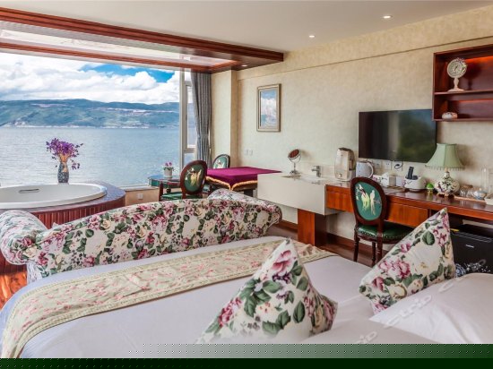 玫瑰绽放双海景豪华房