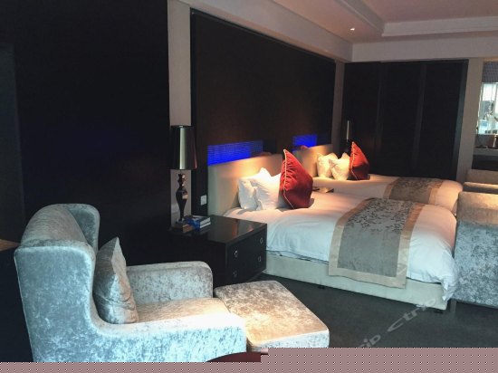 普通双床房（无窗）