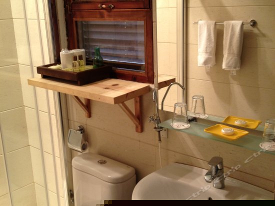 湖畔美人房（西侧）