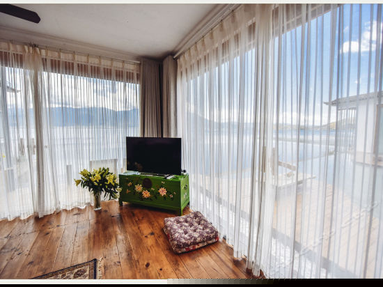 S 206—270度私属露台海景套房