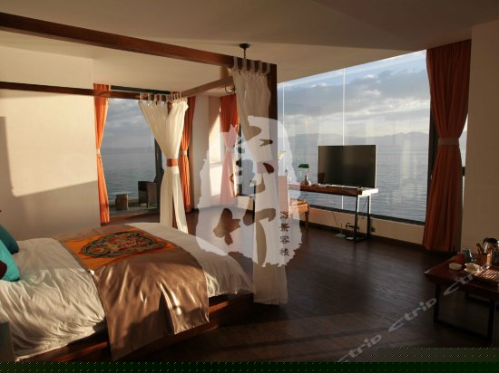 270度无敌海景海上超豪华大床房