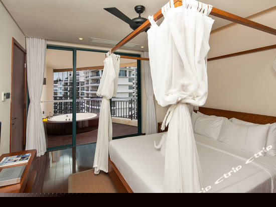 豪华海景家庭房（三房一厅）