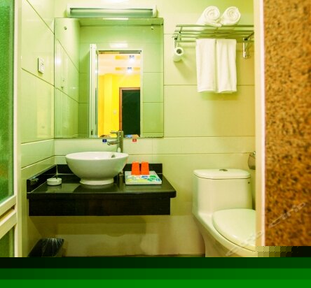 小夜曲榻榻米大床房