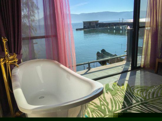 东南亚全海景大床房