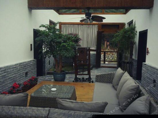 阳光庭院观景套房