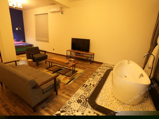 田园景观蜜月房