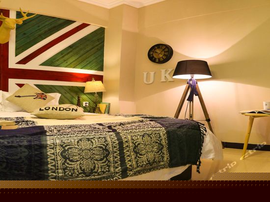 初夏微海景大床房