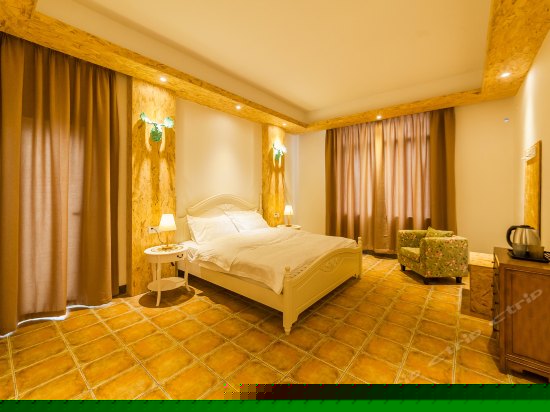 顶层无敌海景大床房