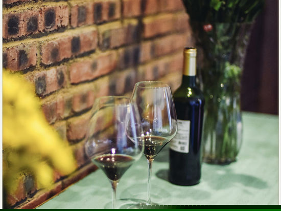 S202宽面海景露台家庭套房