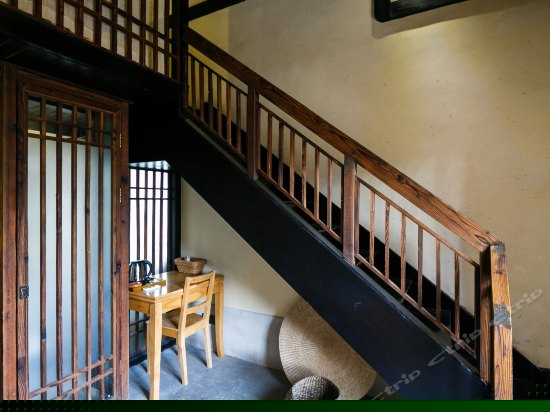 参禅家庭复式架子大床套房