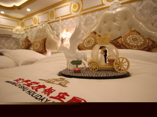 豪华宫廷复式LOFT家庭房