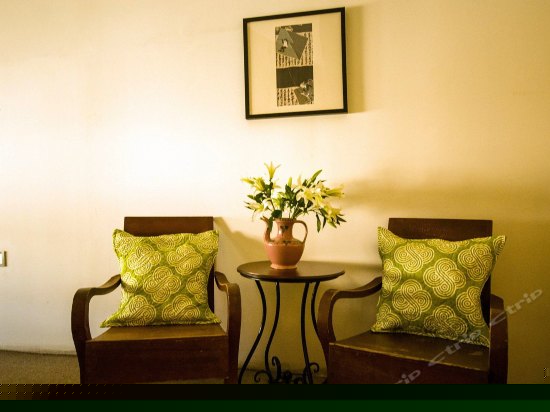 暖绿风情复式大床套间