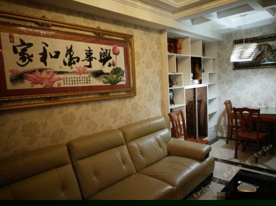 高档情侣家庭套房