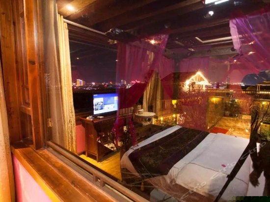 全景蜜月大床房