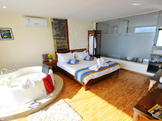 秋水海景露台大床房