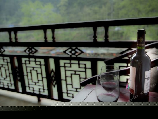 豪华江景大床房