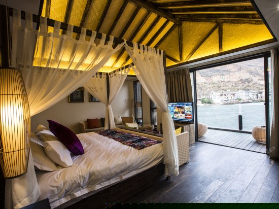 浪漫豪华海景大床房