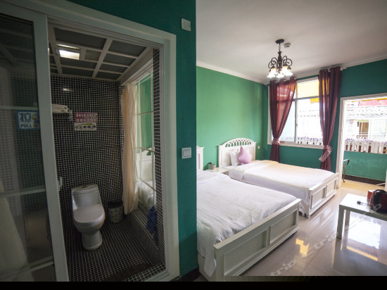 阳台温馨标准间