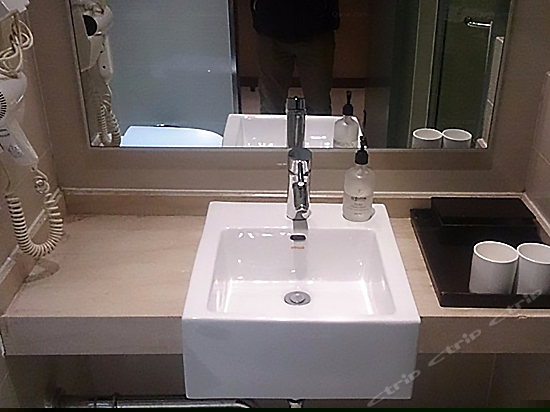 高级大床房