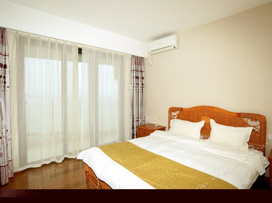 高级海景三卧套房