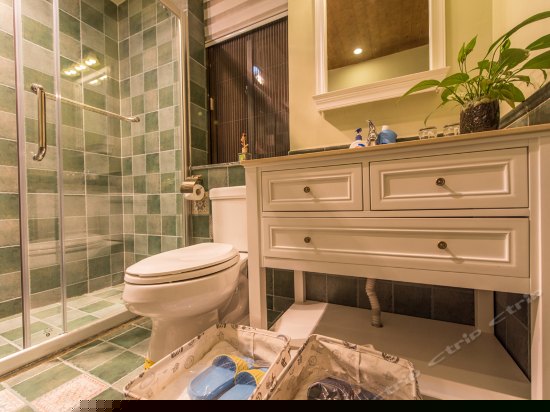 英伦清新海景大床房