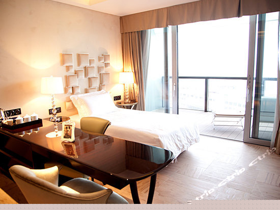 诺曼王朝奢华海景家庭套房（一房一厅）