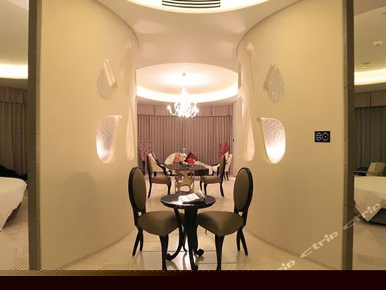 诺曼王朝尊贵海景家庭套房（两房一厅）