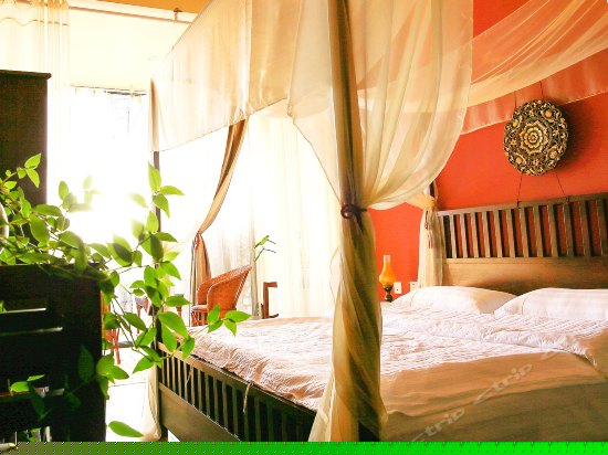 海景花园大床房