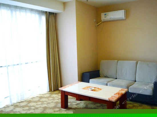 商务套房（一室一厅）