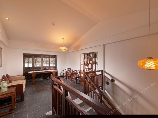 曼居庭院豪华复式套房