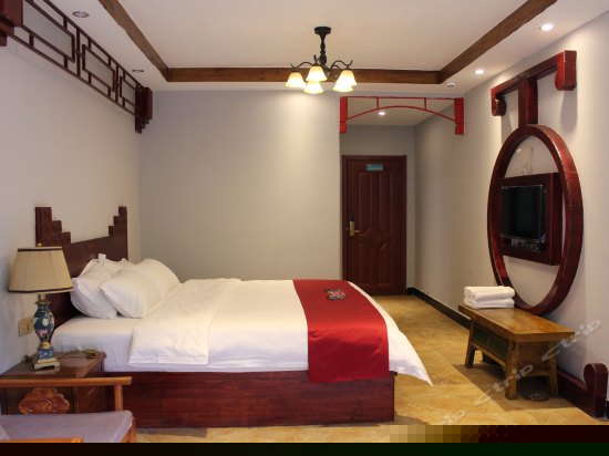 豪华江景大床房