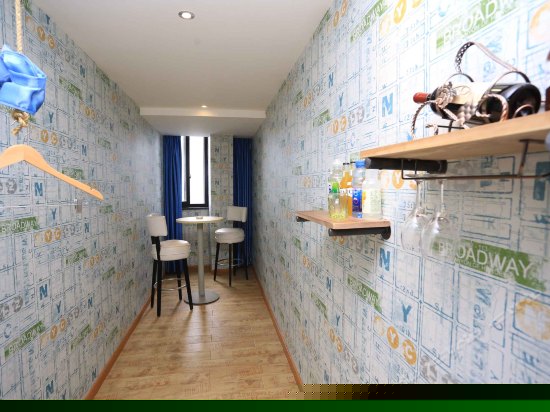 都市摩登大床观景房