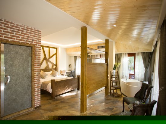 庭院豪华大床房