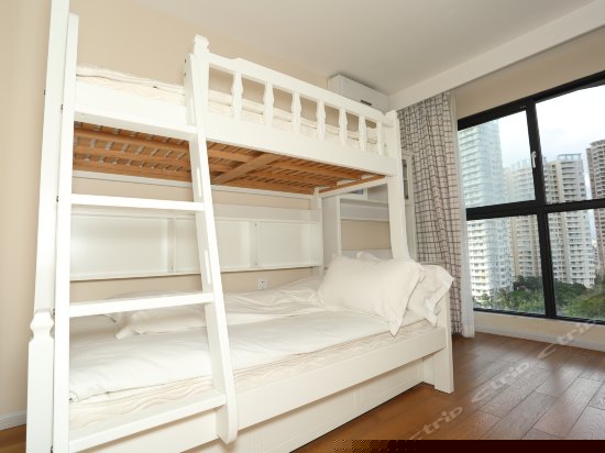 高级海景三卧套房