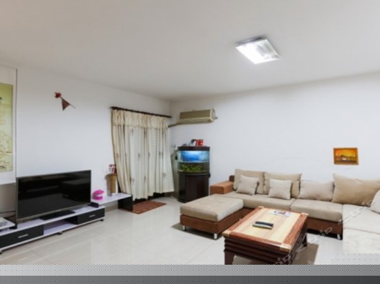 地铁站超大主卧