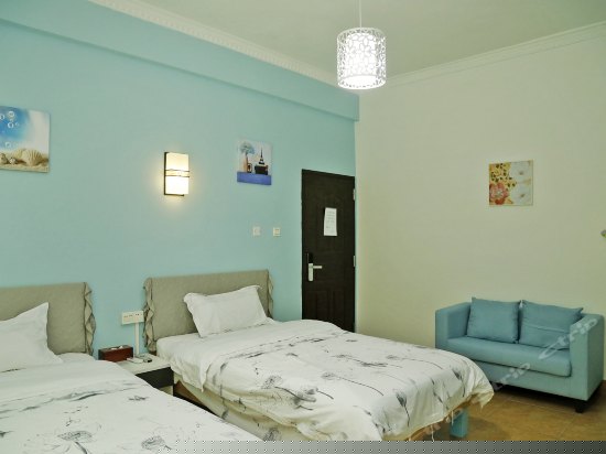 阳台豪华双床房