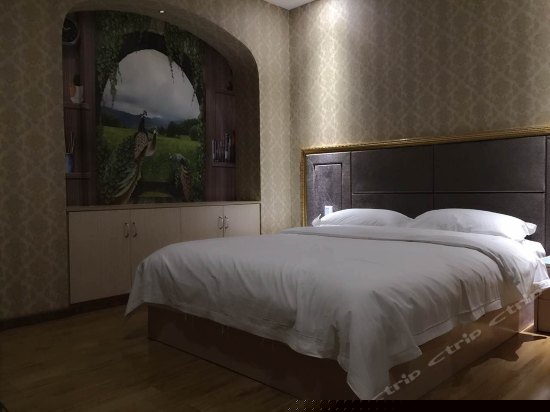 豪华大床间（无窗）